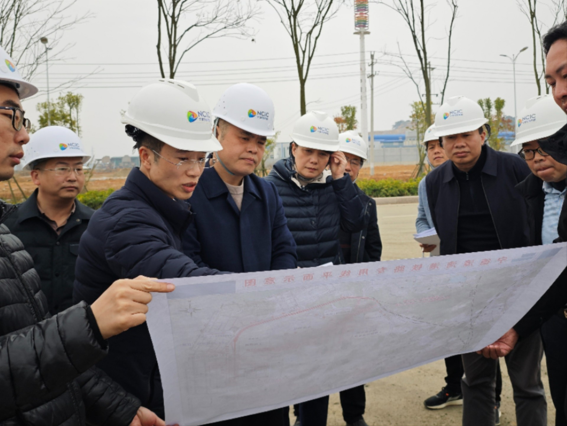 2024-2-29市交投集團(tuán)領(lǐng)導(dǎo)深入市交投物流集團(tuán)項目一線調(diào)研，章佳琦拍攝2.jpg